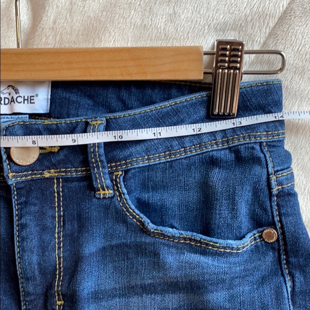 Jordache skinny blue jean raw hem